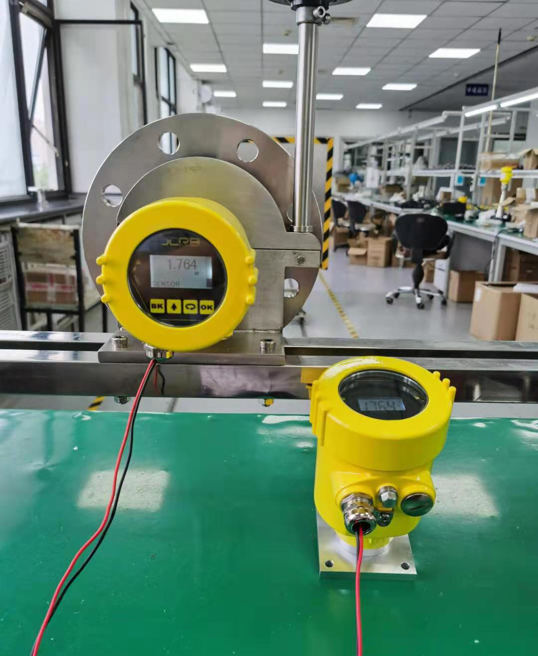 產(chǎn)品升級 | 雷達(dá)液位計分體表頭，罐旁顯示儀表 